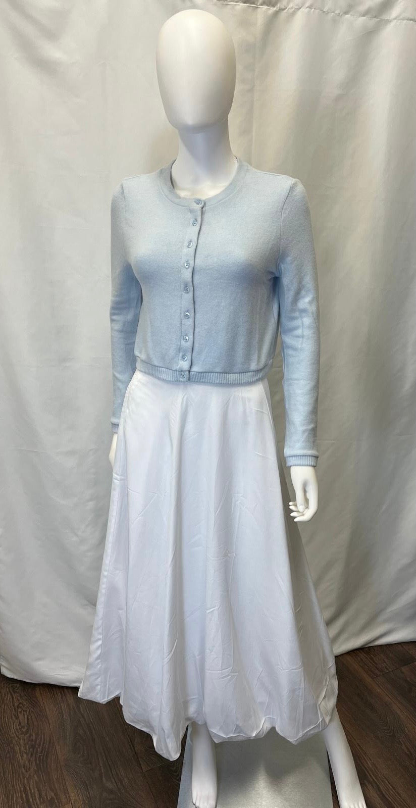 Cardigan with hem and cuff bands (available in light blue, light grey, and beige)