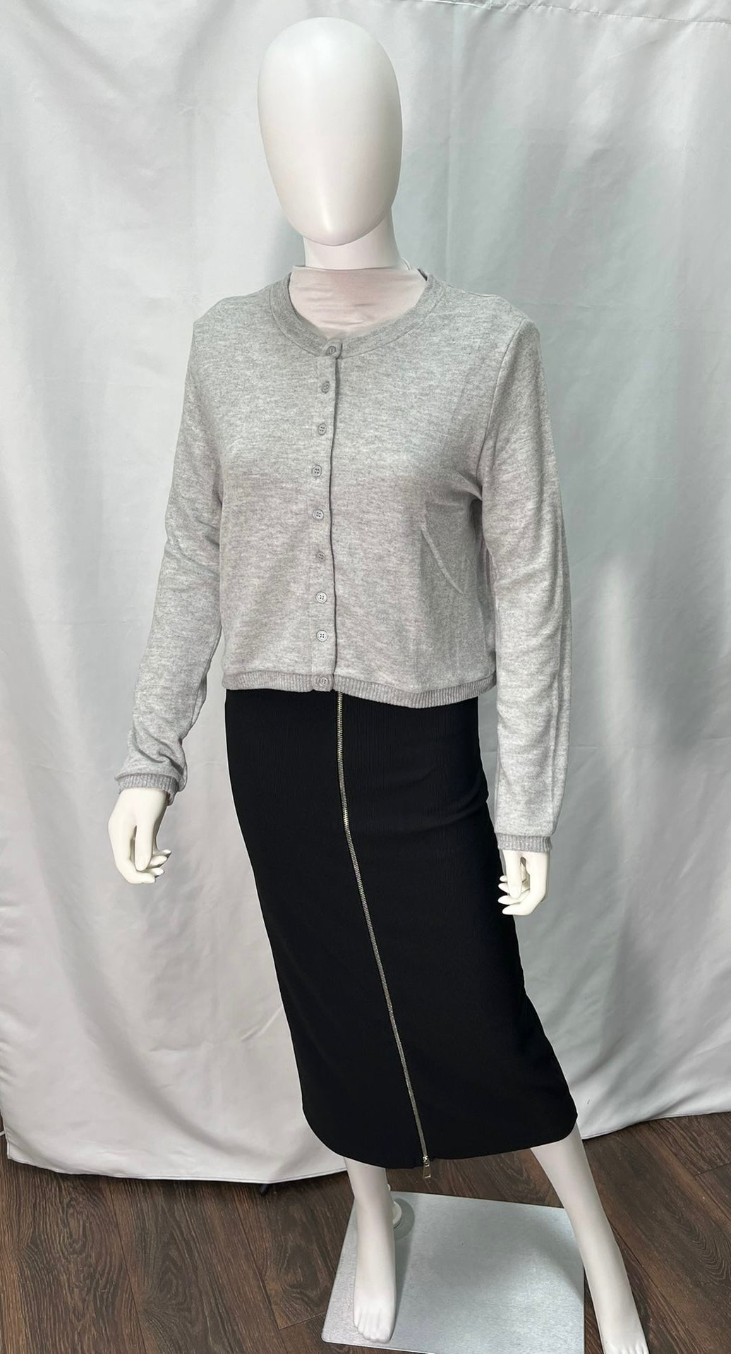 Cardigan with hem and cuff bands (available in light blue, light grey, and beige)