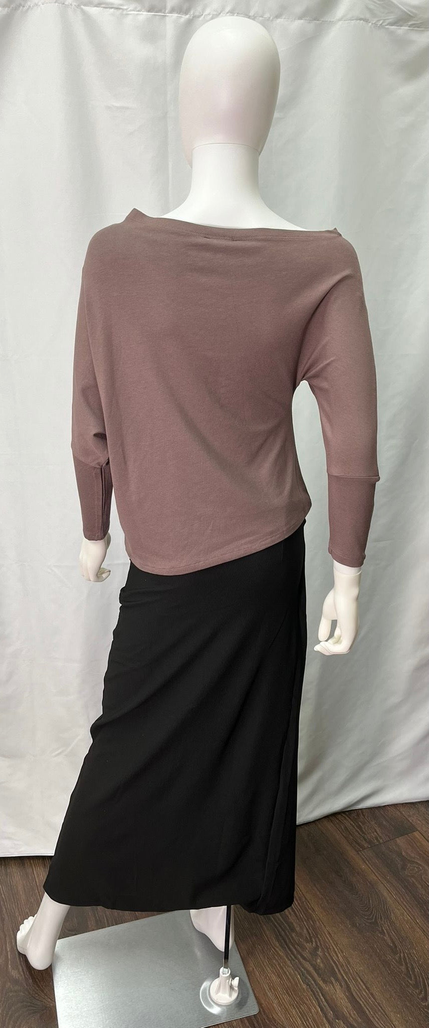 Blouse with Boat Neck (available in dark dusty rose and sage green)