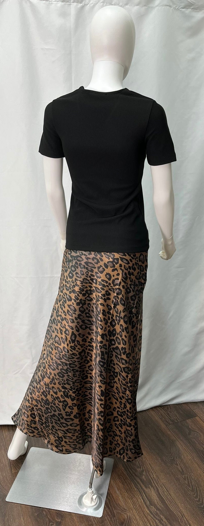 Leopard Print Skirt (available in 2 colors)